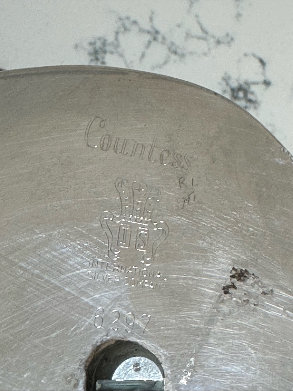 1940s Silver-Played Shell Serving Tray - Elegant Home Dining - vintage - Picture 14 of 14
